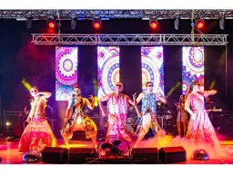 UTOPIA WORLD HOTEL Activities