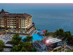UTOPIA WORLD HOTEL Activities