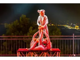 UTOPIA WORLD HOTEL Activities