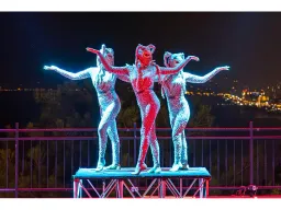UTOPIA WORLD HOTEL Activities