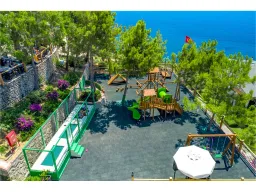 UTOPIA WORLD HOTEL Mini Club