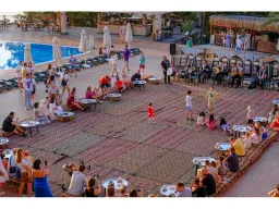UTOPIA WORLD HOTEL Activities