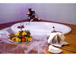 UTOPIA WORLD HOTEL Spa