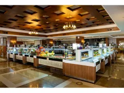 UTOPIA WORLD HOTEL Restaurants
