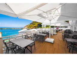 UTOPIA WORLD HOTEL Restaurants