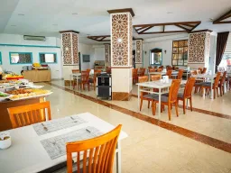 VALERI BEACH HOTEL Restaurants