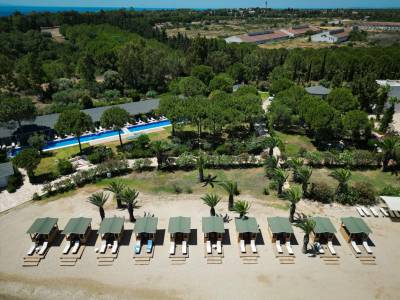 VENOSA BEACH RESORT AND SPA Pools & Beach