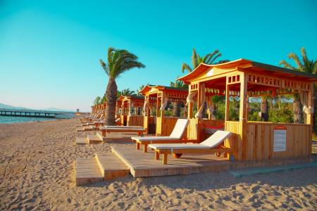 VENOSA BEACH RESORT AND SPA Pools & Beach