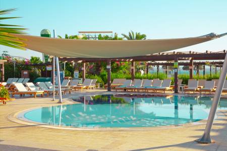 VENOSA BEACH RESORT AND SPA Pools & Beach
