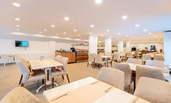 VIKING BEACH HOTEL Restaurants