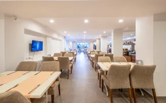 VIKING BEACH HOTEL Restaurants