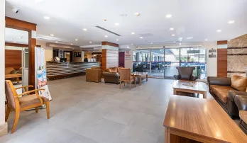 VIKING EXPRESS HOTEL (ex. Viking Suite Hotel) Lobby