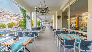 VIKING GARDEN HOTEL Restaurants