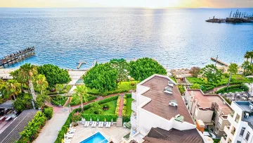 VIKING NONA BEACH HOTEL Pools & Beach