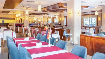 VIKING STAR HOTEL Restaurants
