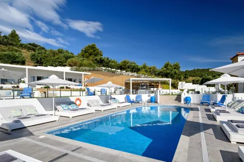 VILLA D ORO LUXURY VILLAS Pools & Beach
