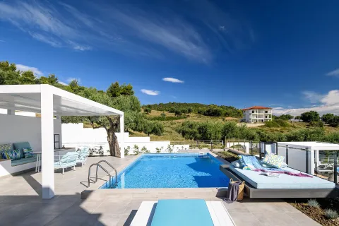 VILLA D ORO LUXURY VILLAS Pools & Beach
