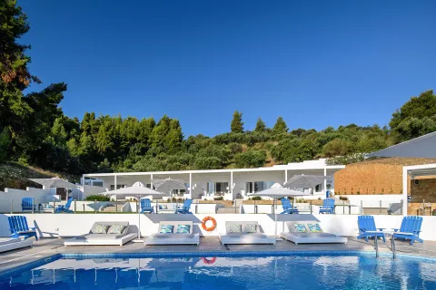 VILLA D ORO LUXURY VILLAS Pools & Beach