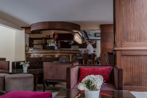 VILLA SIDE HOTEL Bars