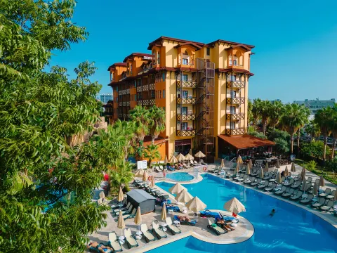 VILLA SIDE HOTEL Pools & Beach