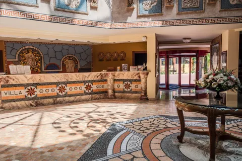 VILLA SIDE HOTEL Lobby