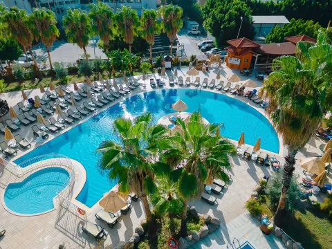 VILLA SIDE HOTEL Pools & Beach