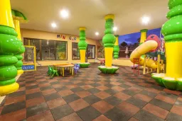 VILLA SIDE RESIDENCE Mini Club