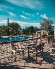 VILLA SINTICA Restaurants