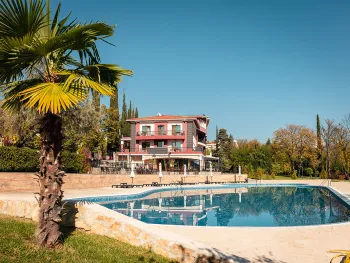 VILLA SINTICA Pools & Beach