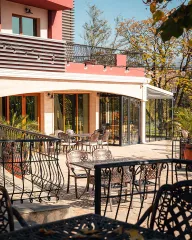 VILLA SINTICA Bars