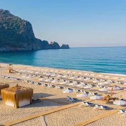 VILLA SUNFLOWER HOTEL Pools & Beach