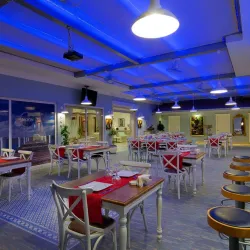 VILLA SUNFLOWER HOTEL Pools & Beach