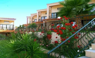 VILLAGE MARE General Images