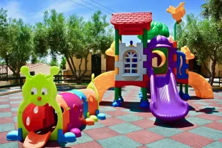 VILLAGE MARE Mini Club