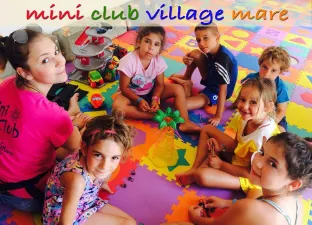 VILLAGE MARE Mini Club