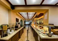 VILLAGE MARE Restaurants