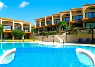 VILLAGE MARE Pools & Beach