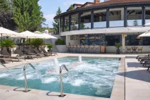 VIVA MARE BEACH HOTEL Pools & Beach