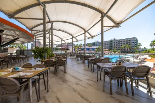 VON RESORT ELITE Restaurants
