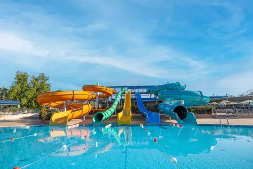 VON RESORT ELITE Pools & Beach