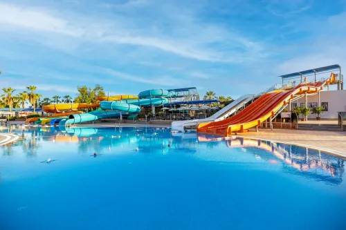 VON RESORT ELITE Pools & Beach