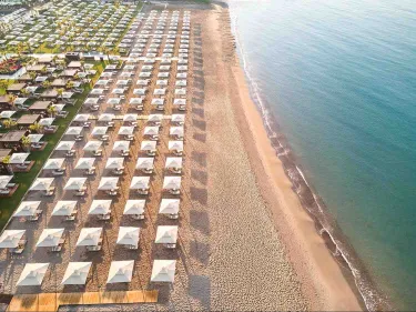 VOYAGE KUNDU Pools & Beach