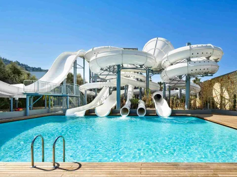 VOYAGE TORBA Pools & Beach