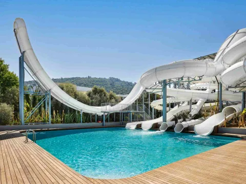 VOYAGE TORBA Pools & Beach