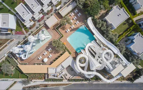 VOYAGE TORBA Pools & Beach