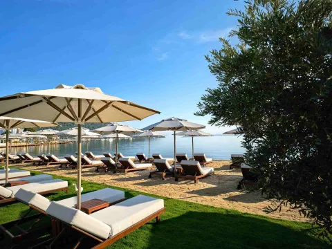 VOYAGE TORBA Pools & Beach
