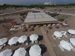 WATER SIDE RESORT - SPA Pools & Beach
