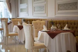 WATER SIDE RESORT - SPA Restaurants