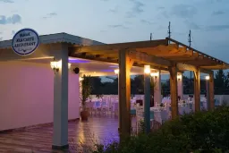 WATER SIDE RESORT - SPA Bars