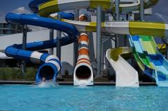 WAVE RESORT Pools & Beach